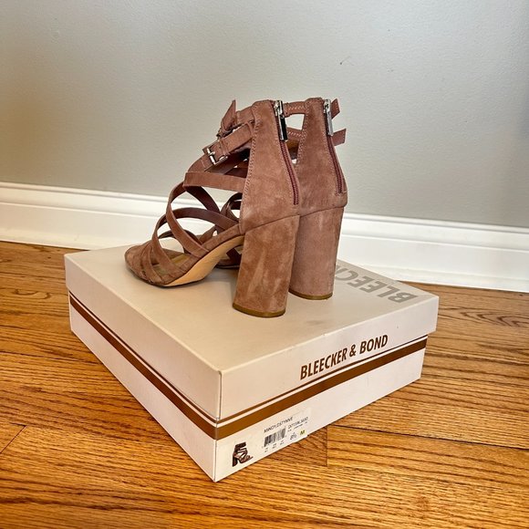 BLEECKER & BOND STRAPPY BLOCK HEEL - Picture 2 of 2